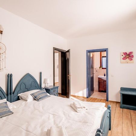Dinvis Apartments ポイアナ・ブラショフ エクステリア 写真
